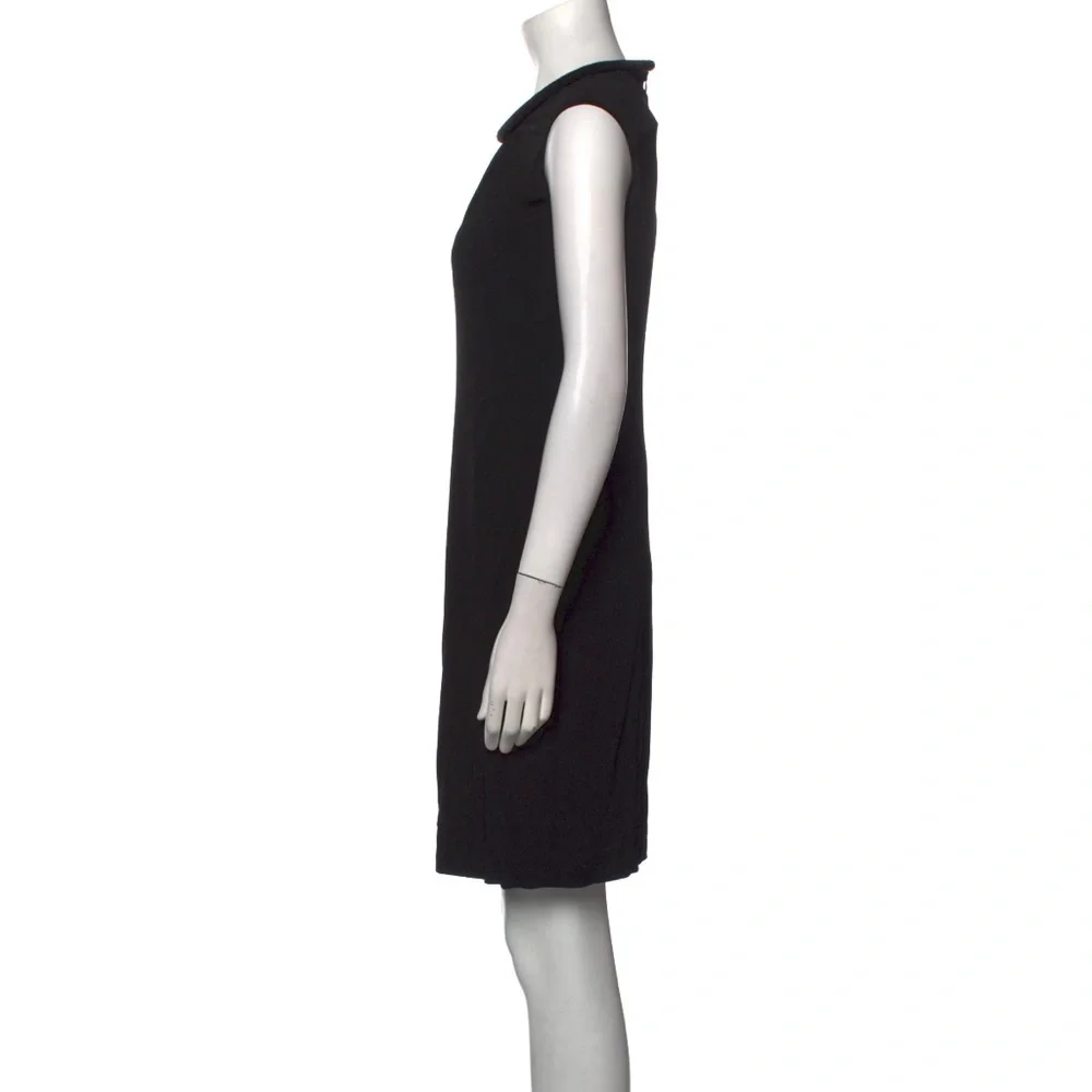 Burberry LBD - Picture 2 of 8